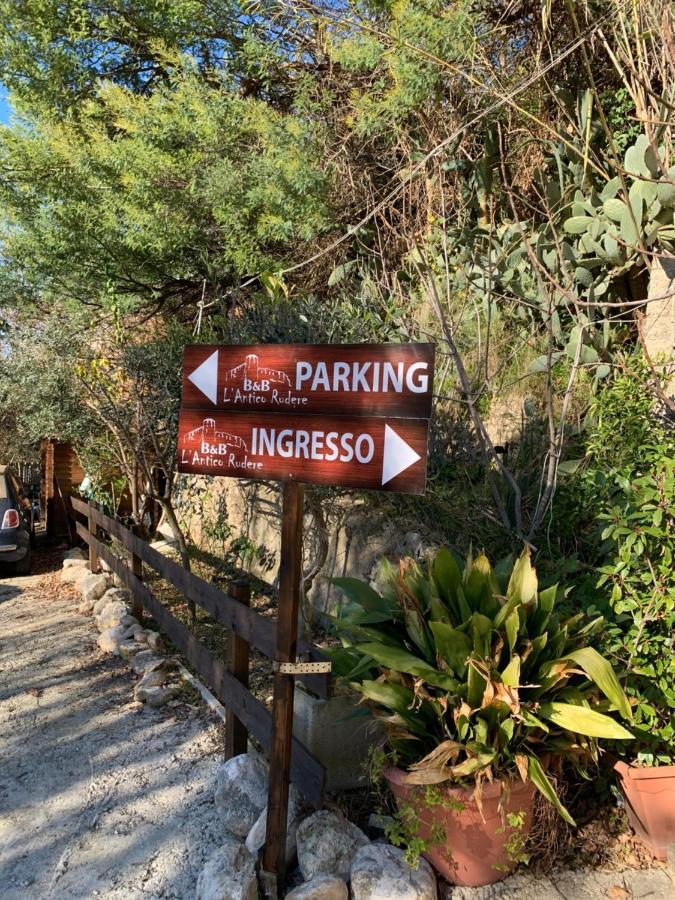 L'antico Rudere Frühstückspension Cosenza
